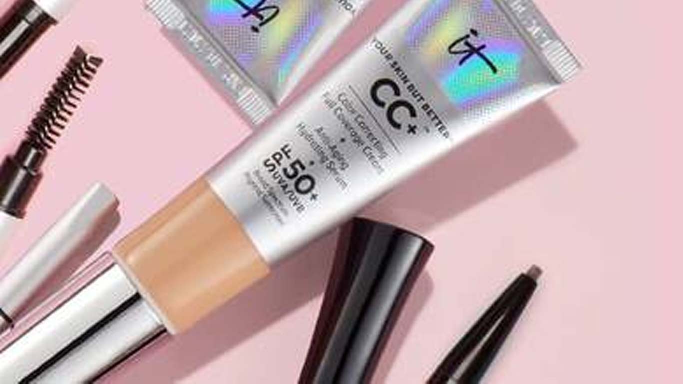 IT Cosmetics Offer – 30% Off + Free 5-Piece Gift With Purchase